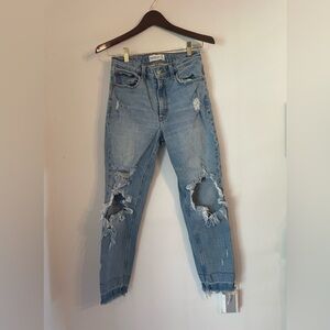Abercrombie & Fitch High Rise Mom Jeans
